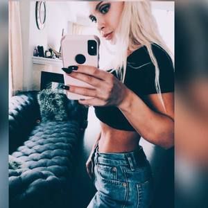 Meet your Posher, Kristina